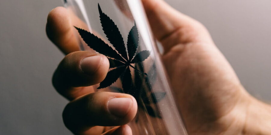 What Are The Best Smoking Accessories To Stock In Your Store?